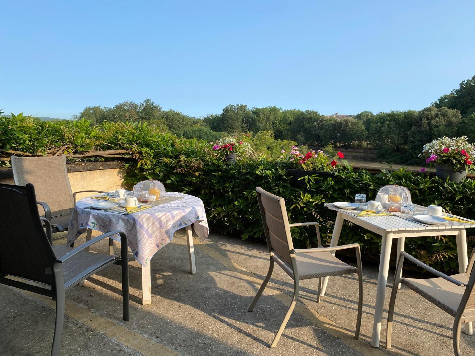 Bed and Breakfast Les Jonquilles Domme Exterior foto